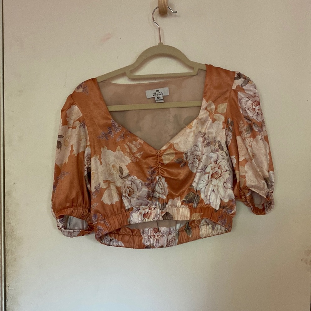 Silky Floral Puff Sleeve Crop Top